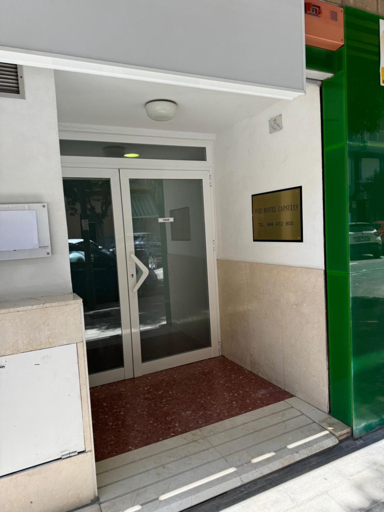 Just Hostel Capsules, Alicante